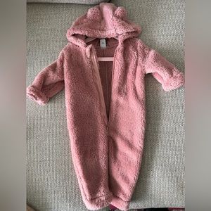 Baby Faux-Fur hoodie one piece (pink). 6-12 months